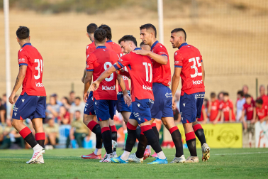Fotos del amistoso entre Osasuna y Racing en Mendigorria