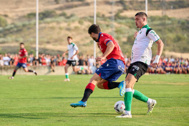 Fotos del amistoso entre Osasuna y Racing en Mendigorria