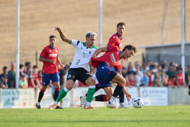 Fotos del amistoso entre Osasuna y Racing en Mendigorria