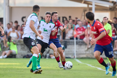 Fotos del amistoso entre Osasuna y Racing en Mendigorria