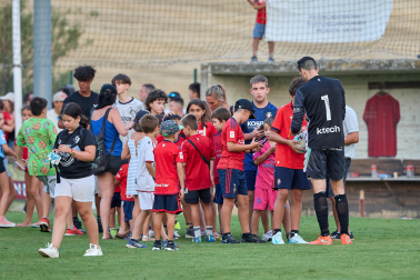 Fotos del amistoso entre Osasuna y Racing en Mendigorria