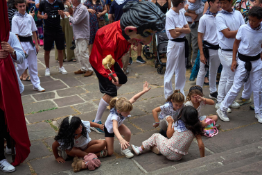Misa mayor, comparse y celebraciones en la calle en el día grande de las fiestas 2026 de Elizondo