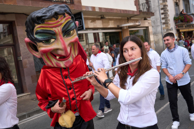 Misa mayor, comparse y celebraciones en la calle en el día grande de las fiestas 2026 de Elizondo