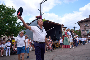 Misa mayor, comparse y celebraciones en la calle en el día grande de las fiestas 2026 de Elizondo