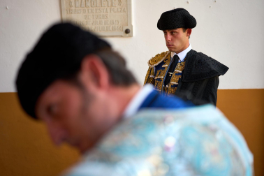 Los diestros Andrés García, Miguel Serrano e Ignacio Candelas se enfrentaron a los novillos de la ganadería Marcos Núñez para
