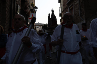 Los más madrugadores acudieron este domingo, 26 de julio, a la procesión de Santa Ana la Vieja en las fiestas de Tudela 2026