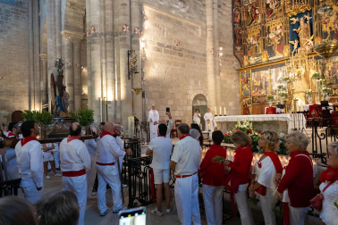 Los más madrugadores acudieron este domingo, 26 de julio, a la procesión de Santa Ana la Vieja en las fiestas de Tudela 2026