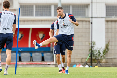 Fotos del entrenamiento matinal del primer equipo de Osasuna