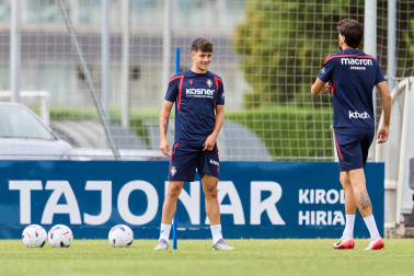 Fotos del entrenamiento matinal del primer equipo de Osasuna
