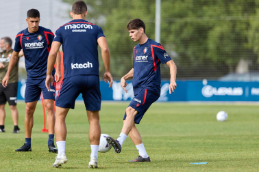 Fotos del entrenamiento matinal del primer equipo de Osasuna