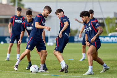 Fotos del entrenamiento matinal del primer equipo de Osasuna