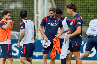 Fotos del entrenamiento matinal del primer equipo de Osasuna