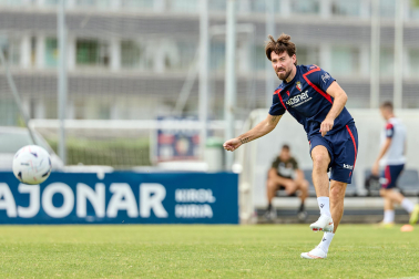Fotos del entrenamiento matinal del primer equipo de Osasuna