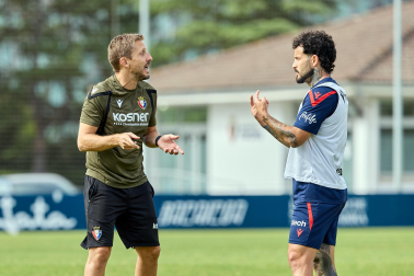 Fotos del entrenamiento matinal del primer equipo de Osasuna