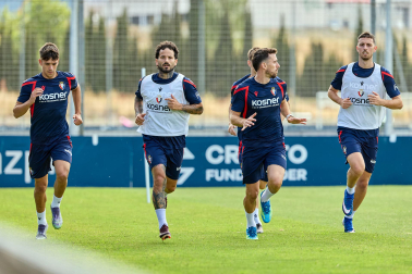 Fotos del entrenamiento matinal del primer equipo de Osasuna