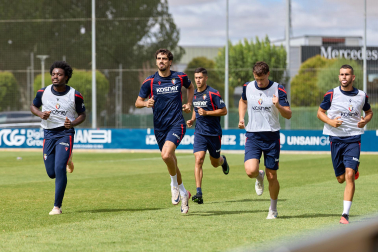 Fotos del entrenamiento matinal del primer equipo de Osasuna