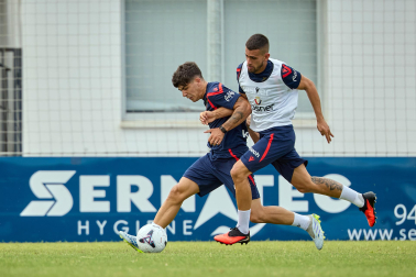 Fotos del entrenamiento matinal del primer equipo de Osasuna