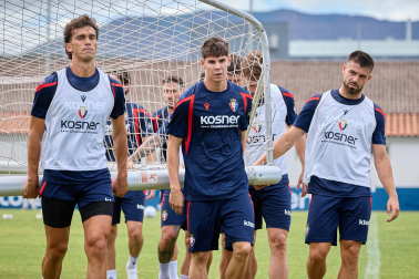 Fotos del entrenamiento matinal del primer equipo de Osasuna