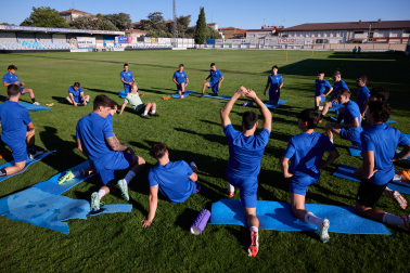 Los jugadores comenzaron a ejercitarse a las órdenes del preparador físico, Miguel Usoz