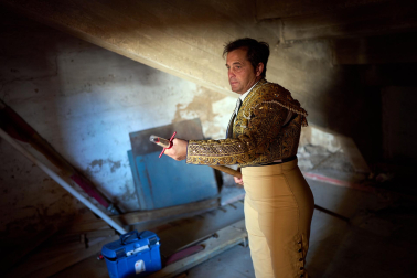 Los diestros Sebastián Castella, Borja Jiménez y Tomás Rufo se enfrentaron a los toros de la ganadería Ojailén en el festejo de las fiestas de Tudela 2026 del lunes, 27 de julio