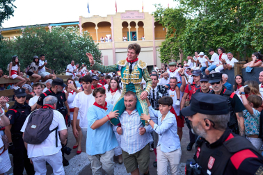 Los diestros Sebastián Castella, Borja Jiménez y Tomás Rufo se enfrentaron a los toros de la ganadería Ojailén en el festejo de las fiestas de Tudela 2026 del lunes, 27 de julio