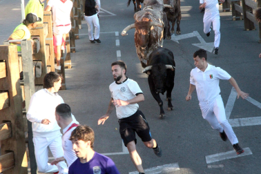 Fotos del cuarto encierro de fiestas de Tudela 2026