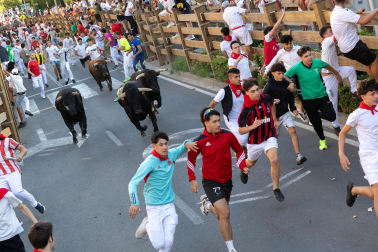 Fotos del cuarto encierro de fiestas de Tudela 2026