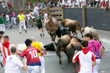 Fotos del quinto encierro de fiestas de Tudela 2026