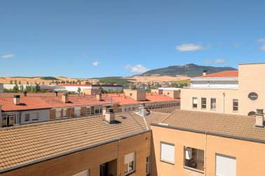 Piso listo para entrar a vivir a un paso de Pamplona y sin preocuparte por reformas!