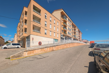 Piso listo para entrar a vivir a un paso de Pamplona y sin preocuparte por reformas!