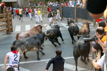 Fotos del último encierro de fiestas de Tudela