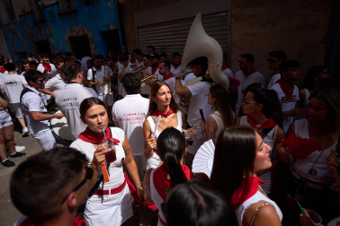 Fotos del cohete de fiestas de Lodosa