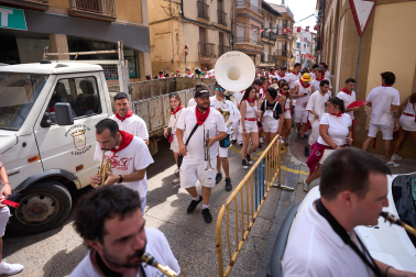 Fotos del cohete de fiestas de Lodosa