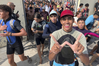 Fotos de la llegada de inmigrantes a la costa de Ceuta