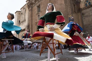 Despedida de la Comparsa de Gigantes en Tudela