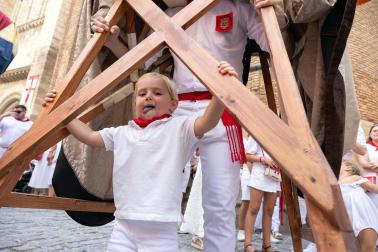 Despedida de la Comparsa de Gigantes en Tudela