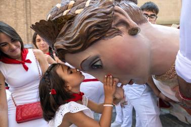 Despedida de la Comparsa de Gigantes en Tudela