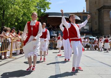 Fotos del cohete de fiestas de Estella