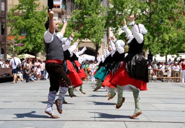 Fotos del cohete de fiestas de Estella