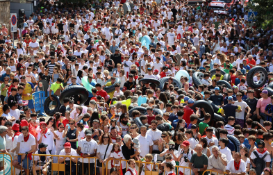 Fotos del cohete de fiestas de Estella