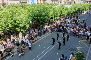 Foto del chupinazo de las fiestas de Etxarri Aranatz 2026