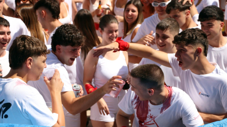 Fotos del cohete de fiestas de Arguedas
