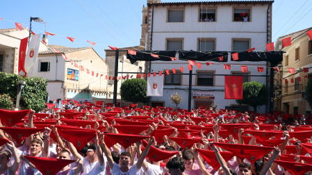 Fotos del cohete de fiestas de Arguedas