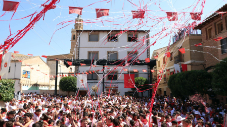 Fotos del cohete de fiestas de Arguedas