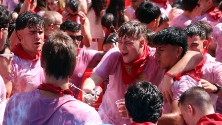 Fotos del cohete de fiestas de Arguedas