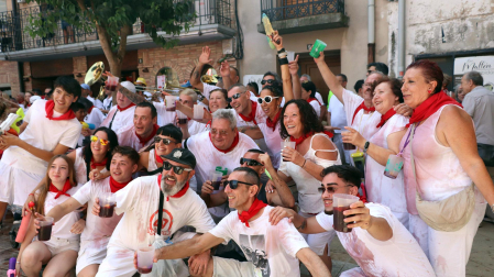 Fotos del cohete de fiestas de Arguedas