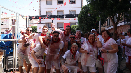 Fotos del cohete de fiestas de Arguedas