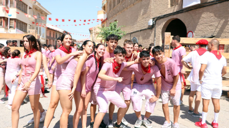 Fotos del cohete de fiestas de Arguedas