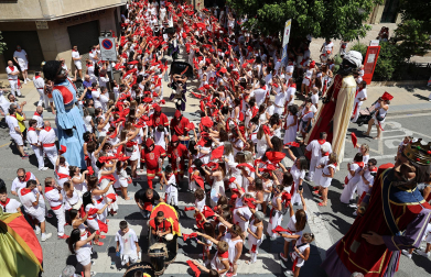 Fotos de la pañuelada de las chicas en fiestas de Estella