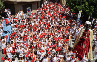 Fotos de la pañuelada de las chicas en fiestas de Estella